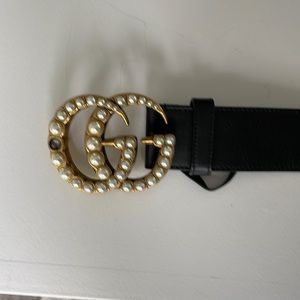 Gucci pearl marmont belt with one missing pearl